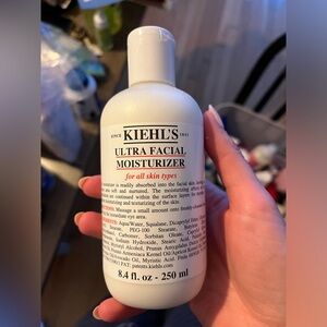NWOT Kiehl’s Ultra Facial Mousturizer for all skin types, 8.4 fl oz